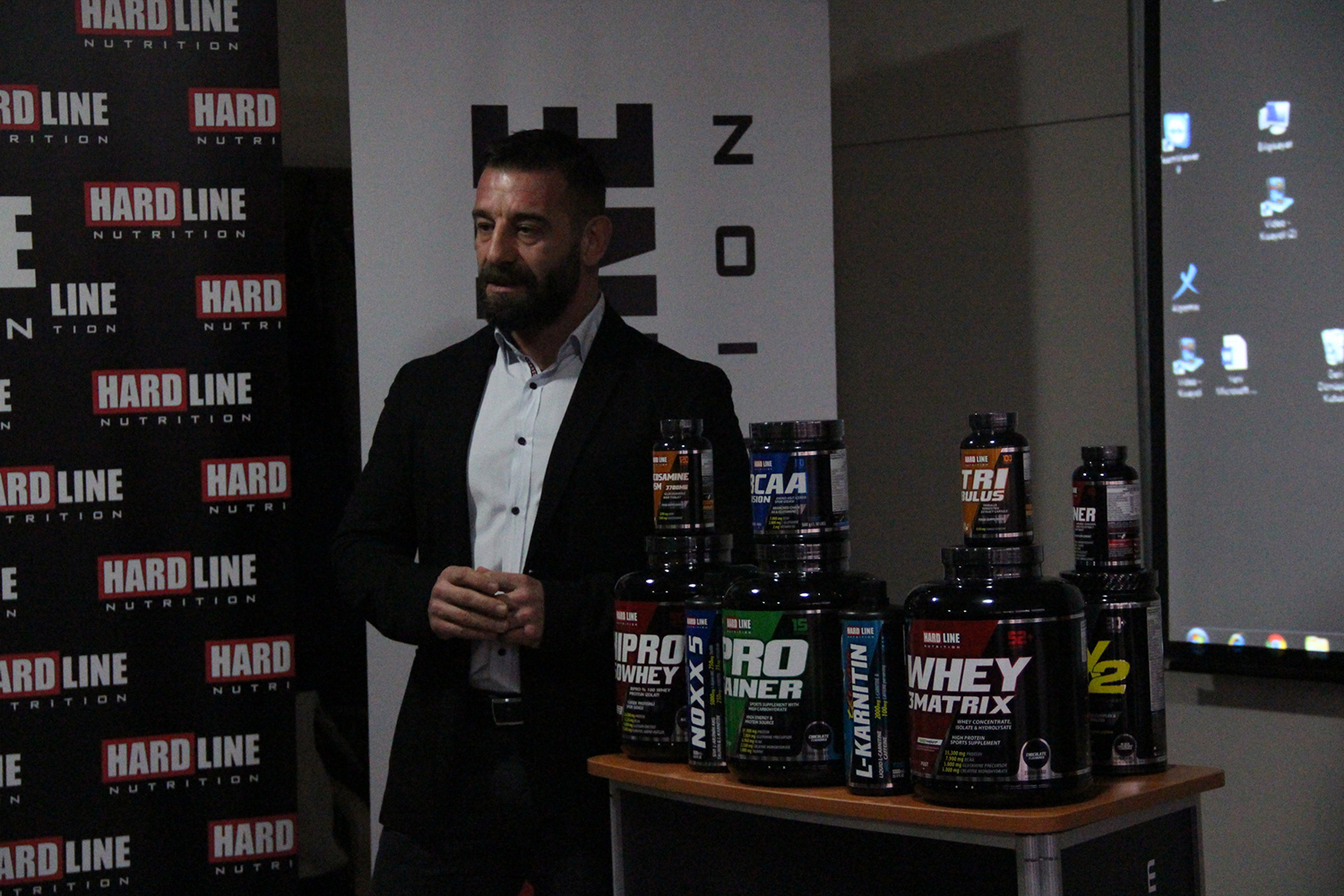 HARDLINE NUTRITION ECZACILARI BİLGİLENDİRME SEMİNERİNDE